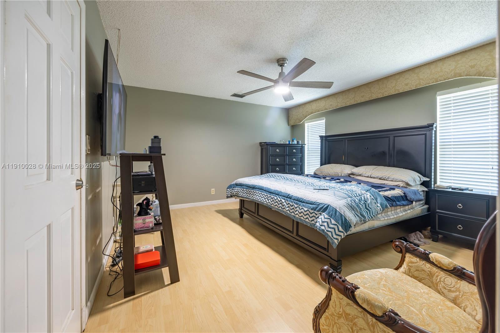 CASTLEWOOD - Residential