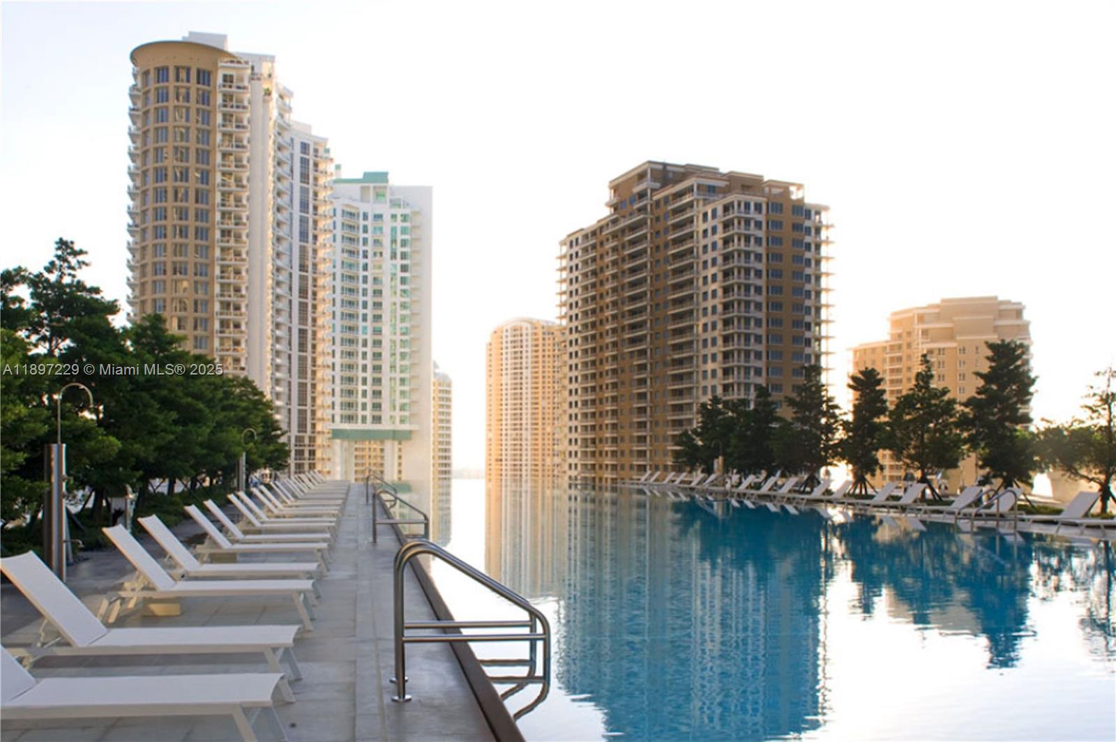 ICON BRICKELL NO TWO COND - Residential