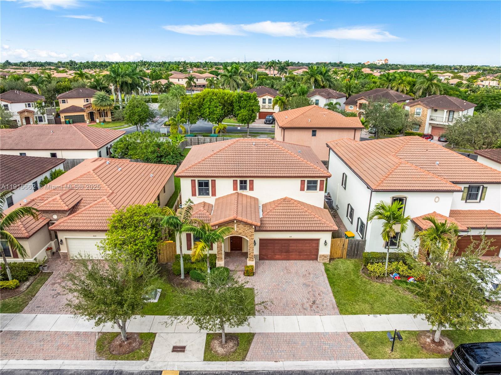 BAYWINDS OF ABACO - Residential