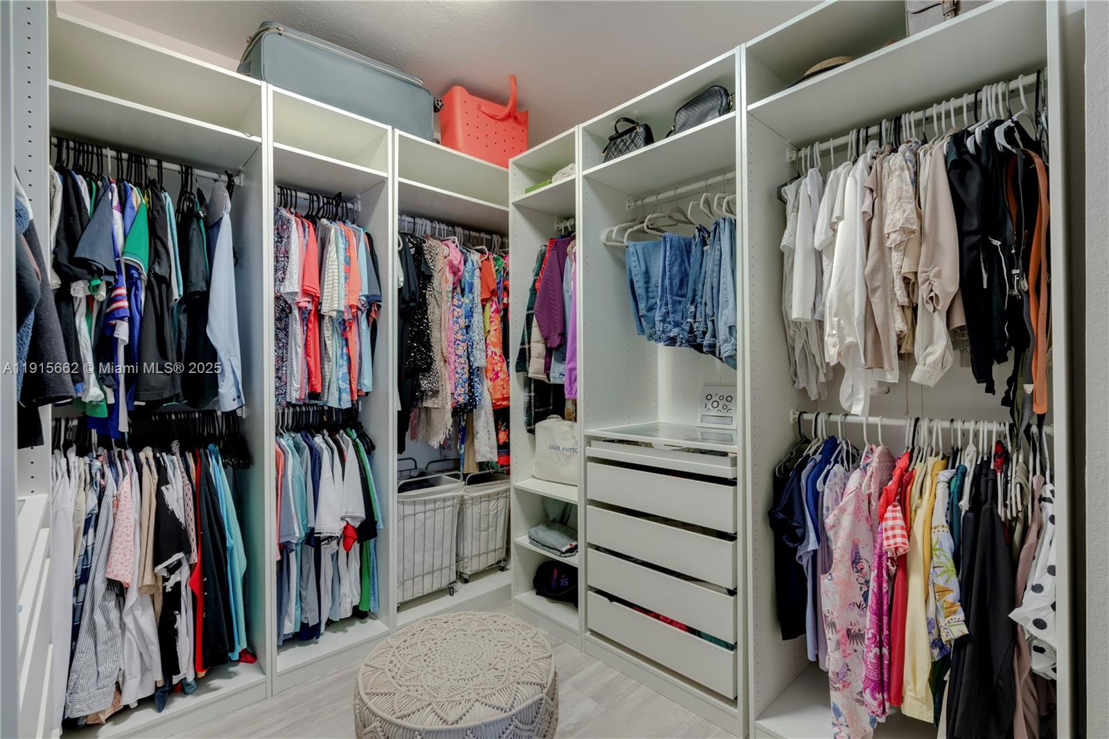 BAYWINDS OF ABACO - Residential