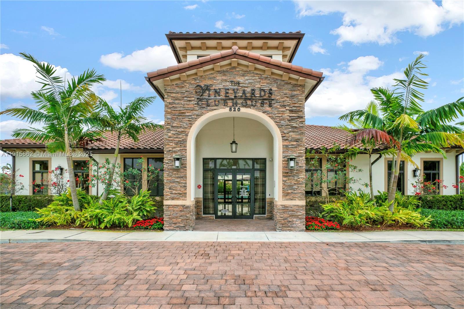 BAYWINDS OF ABACO - Residential