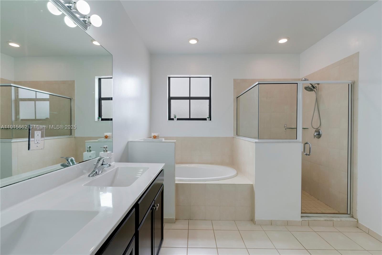 BAYWINDS OF ABACO - Residential