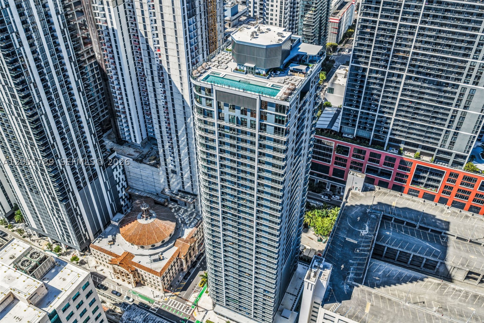 121 NE 5th St 304