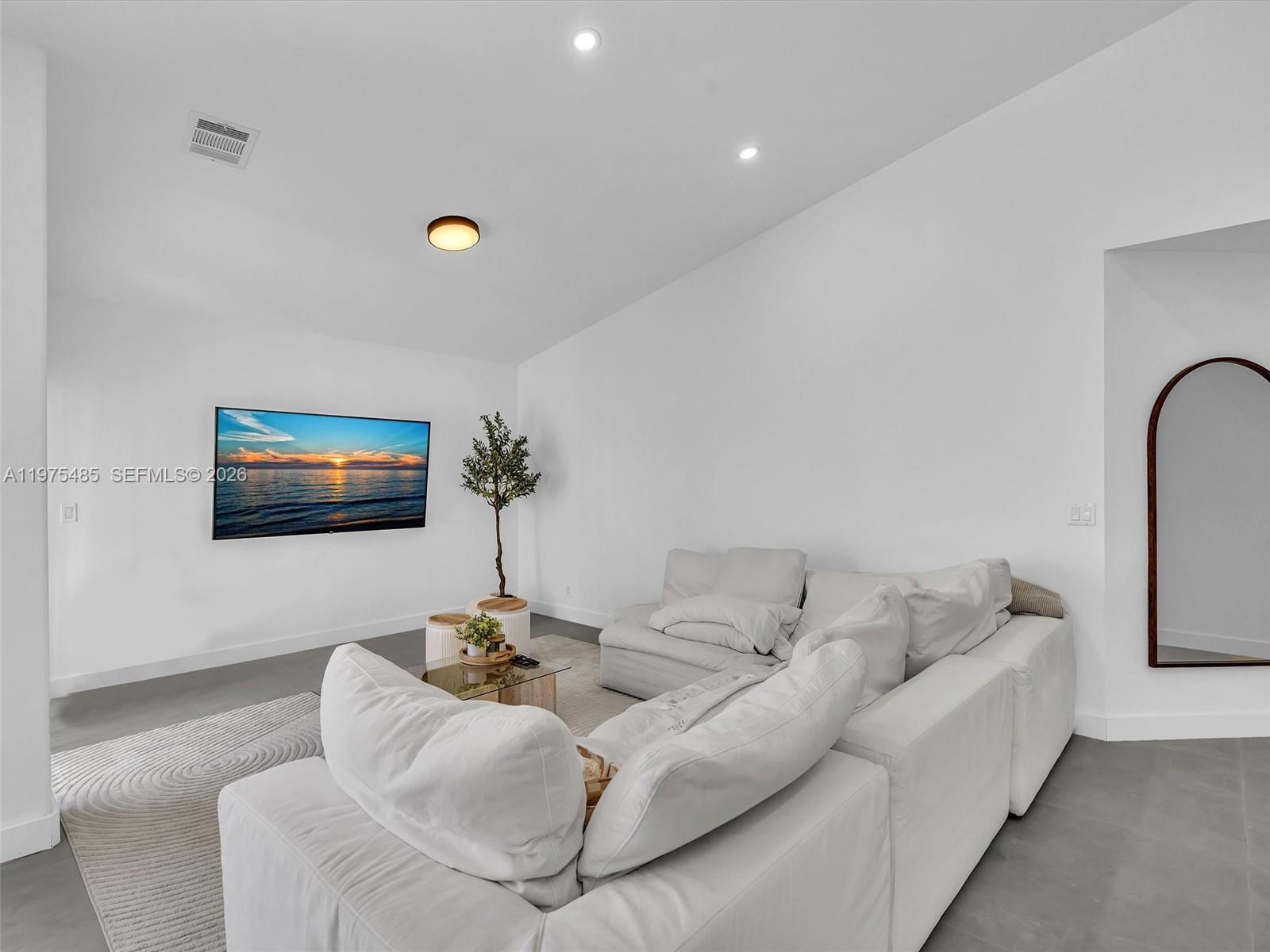 BANYAN OAKRIDGE PLAT - Residential Lease