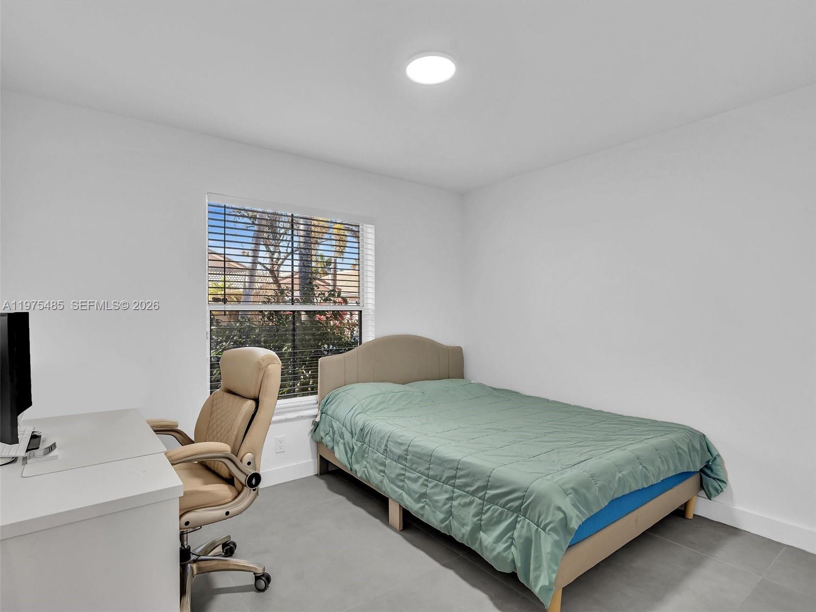 BANYAN OAKRIDGE PLAT - Residential Lease