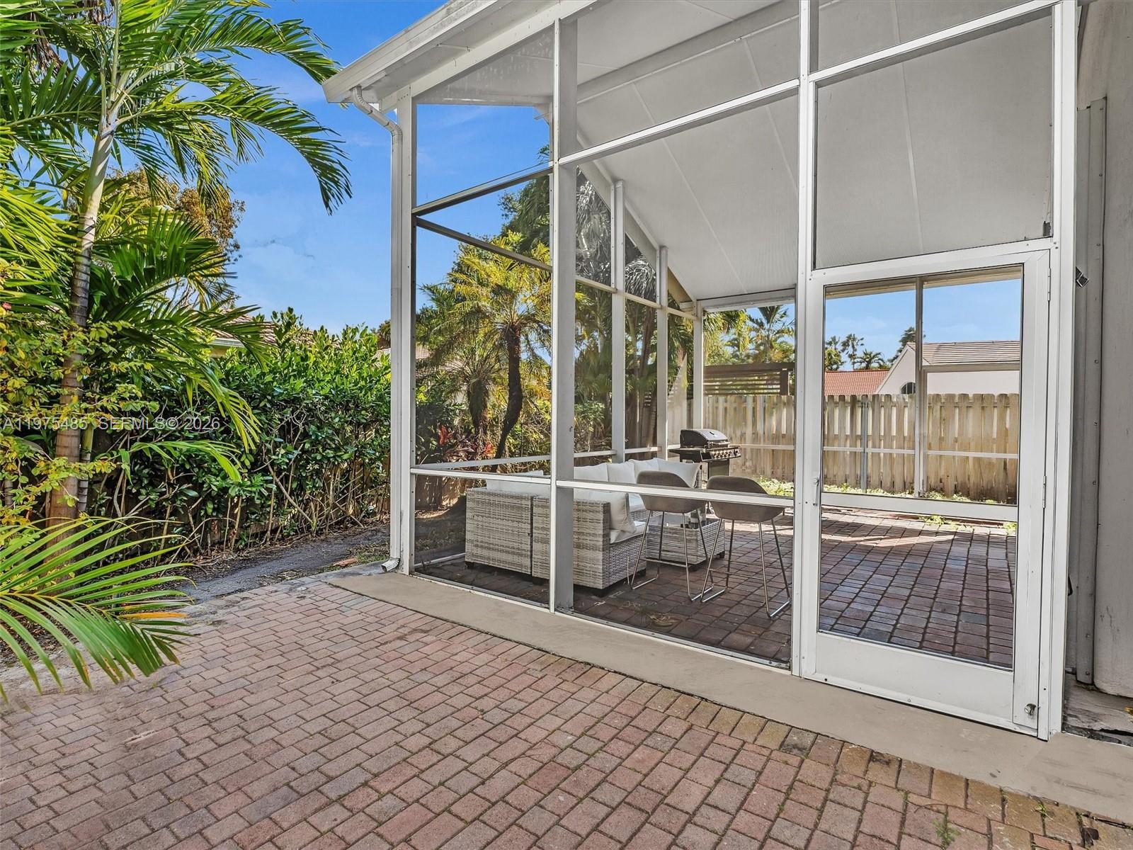 BANYAN OAKRIDGE PLAT - Residential Lease