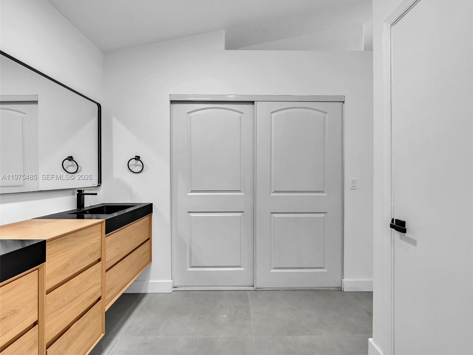 BANYAN OAKRIDGE PLAT - Residential Lease