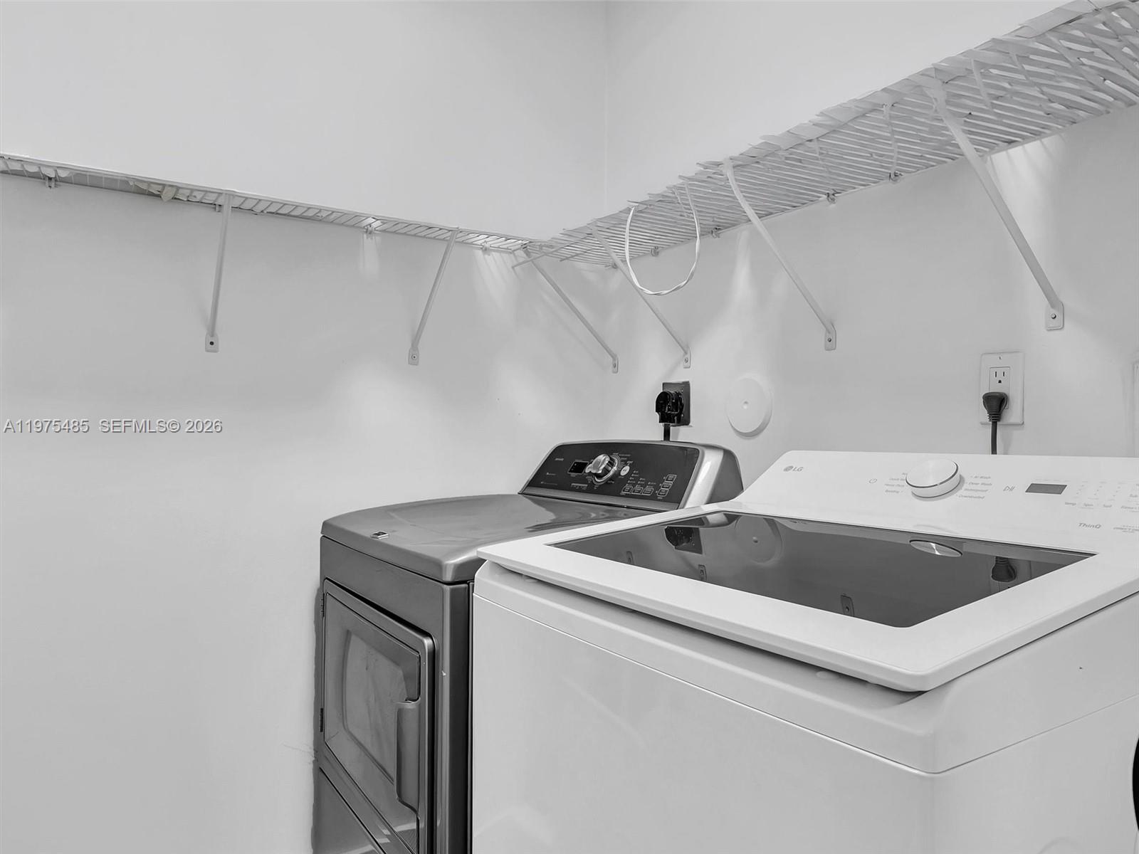 BANYAN OAKRIDGE PLAT - Residential Lease