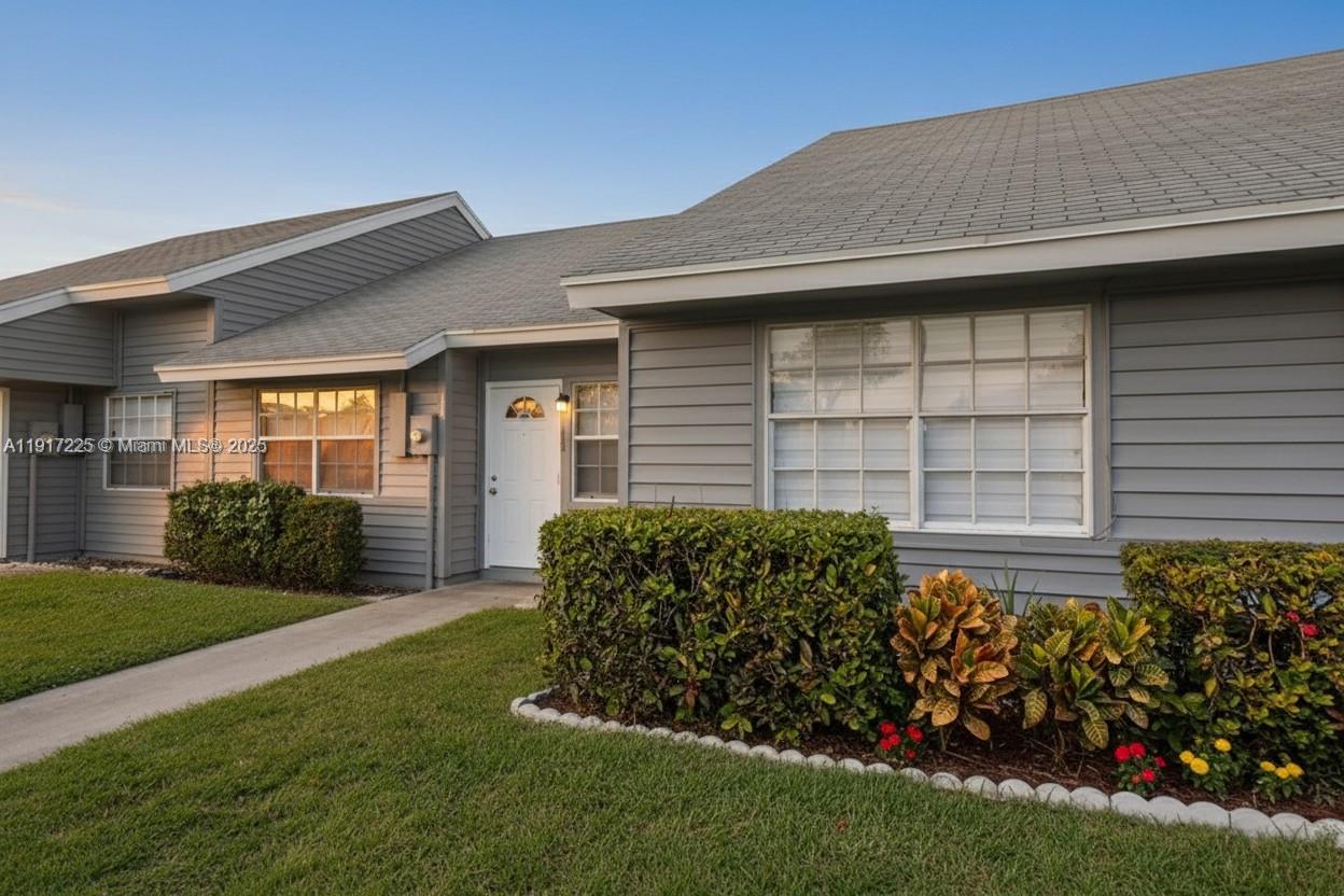 NORTH LAUDERDALE ESTATES - Residential