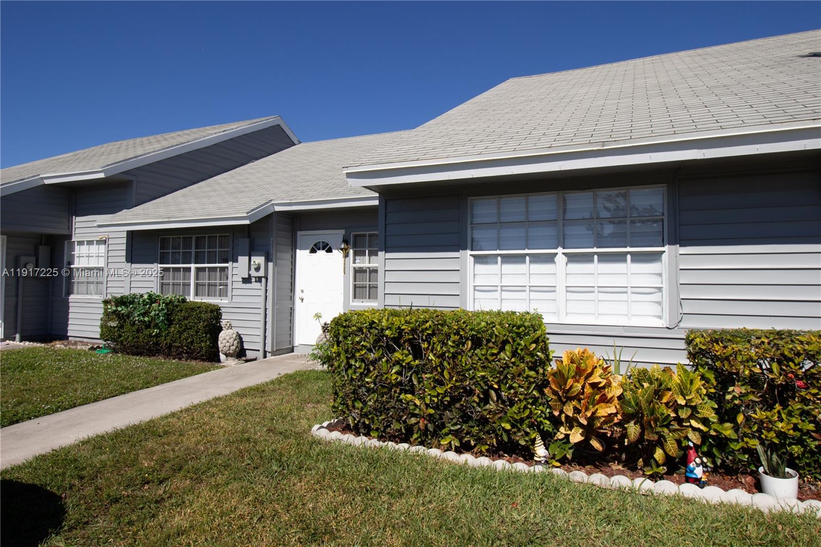 NORTH LAUDERDALE ESTATES - Residential