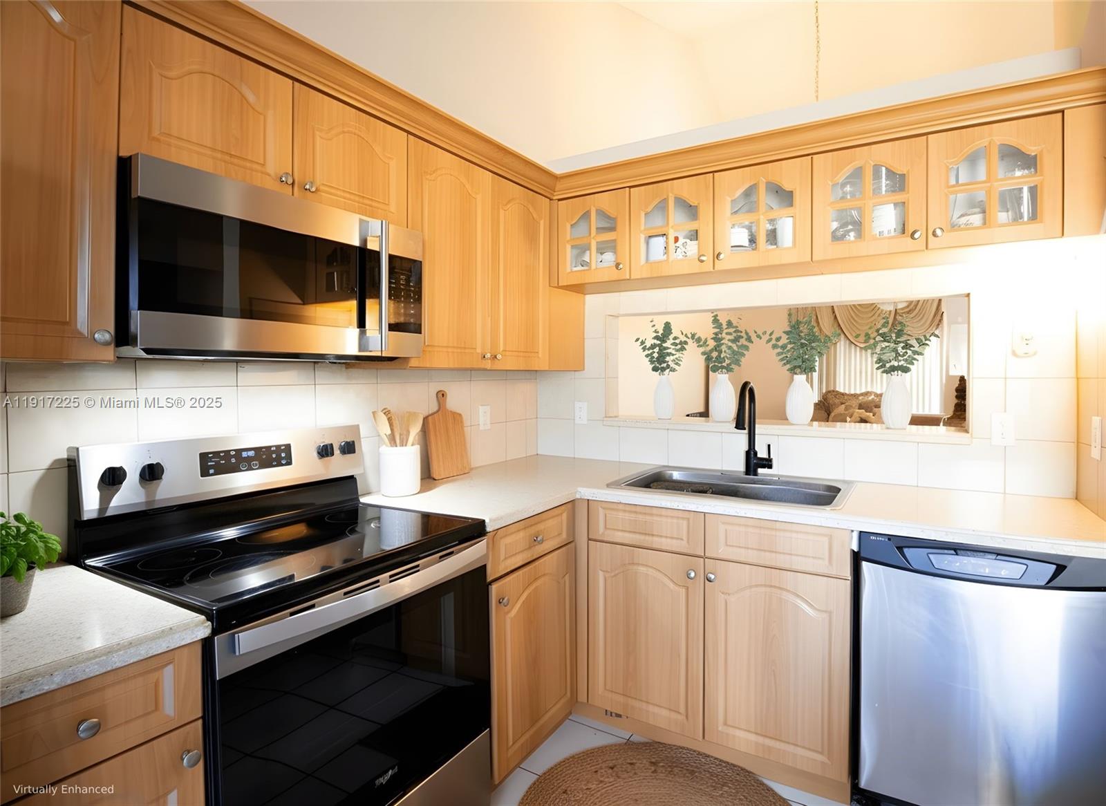 NORTH LAUDERDALE ESTATES - Residential