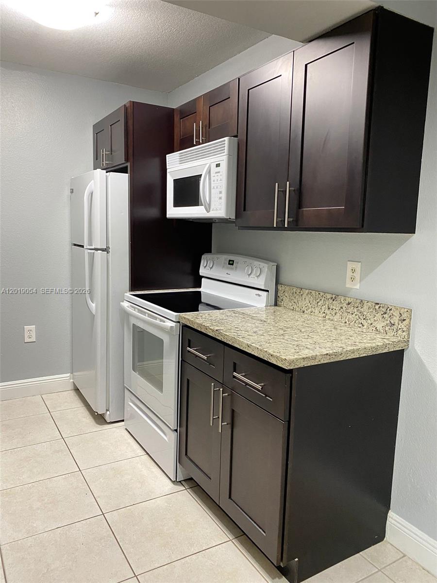 BISCAYNE BEACH CLUB CONDO - Residential Lease