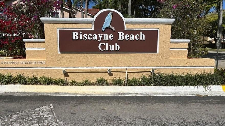 AMAZING LOCATION! 1/1 condo located at Biscayne Beach Club at the Hammocks. Spacious unit one bedroom & one bathroom, tiled balcony, and plenty of natural light. Community offers club house with many amenities and serene lake. Great location, and quiet neighborhood. Fairly close to shopping centers, and schools.