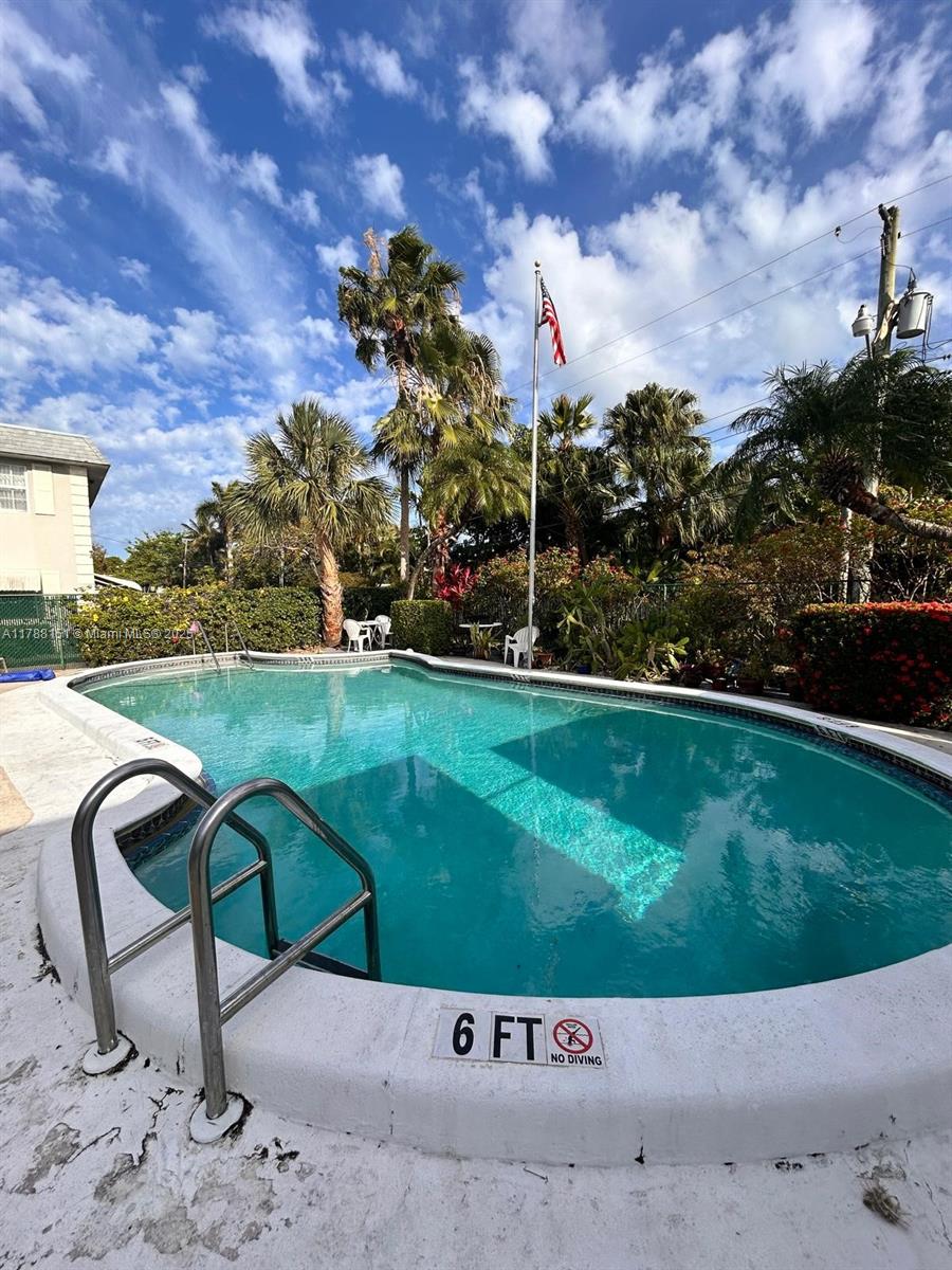 MAYFAIR APT CO-OP - Residential Lease