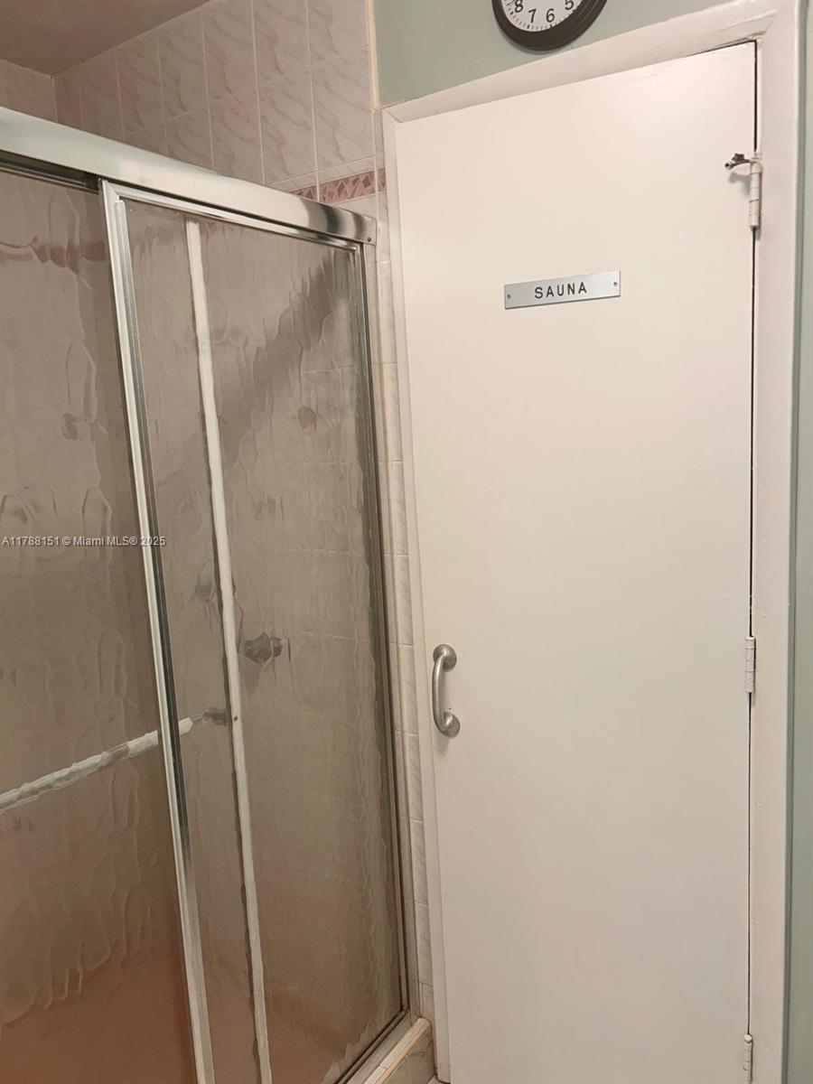 MAYFAIR APT CO-OP - Residential Lease