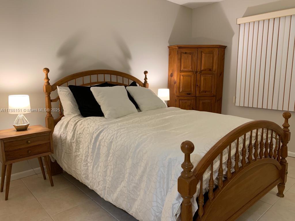 MAYFAIR APT CO-OP - Residential Lease