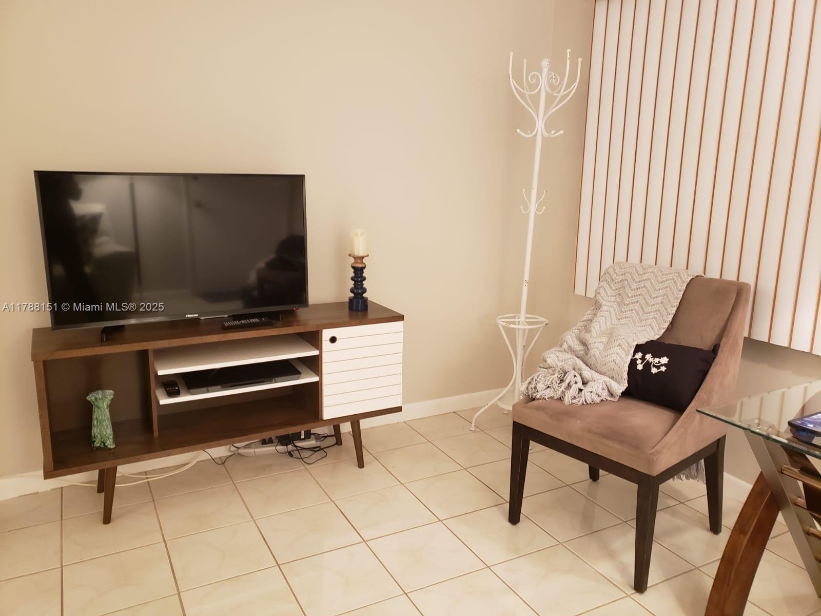 MAYFAIR APT CO-OP - Residential Lease