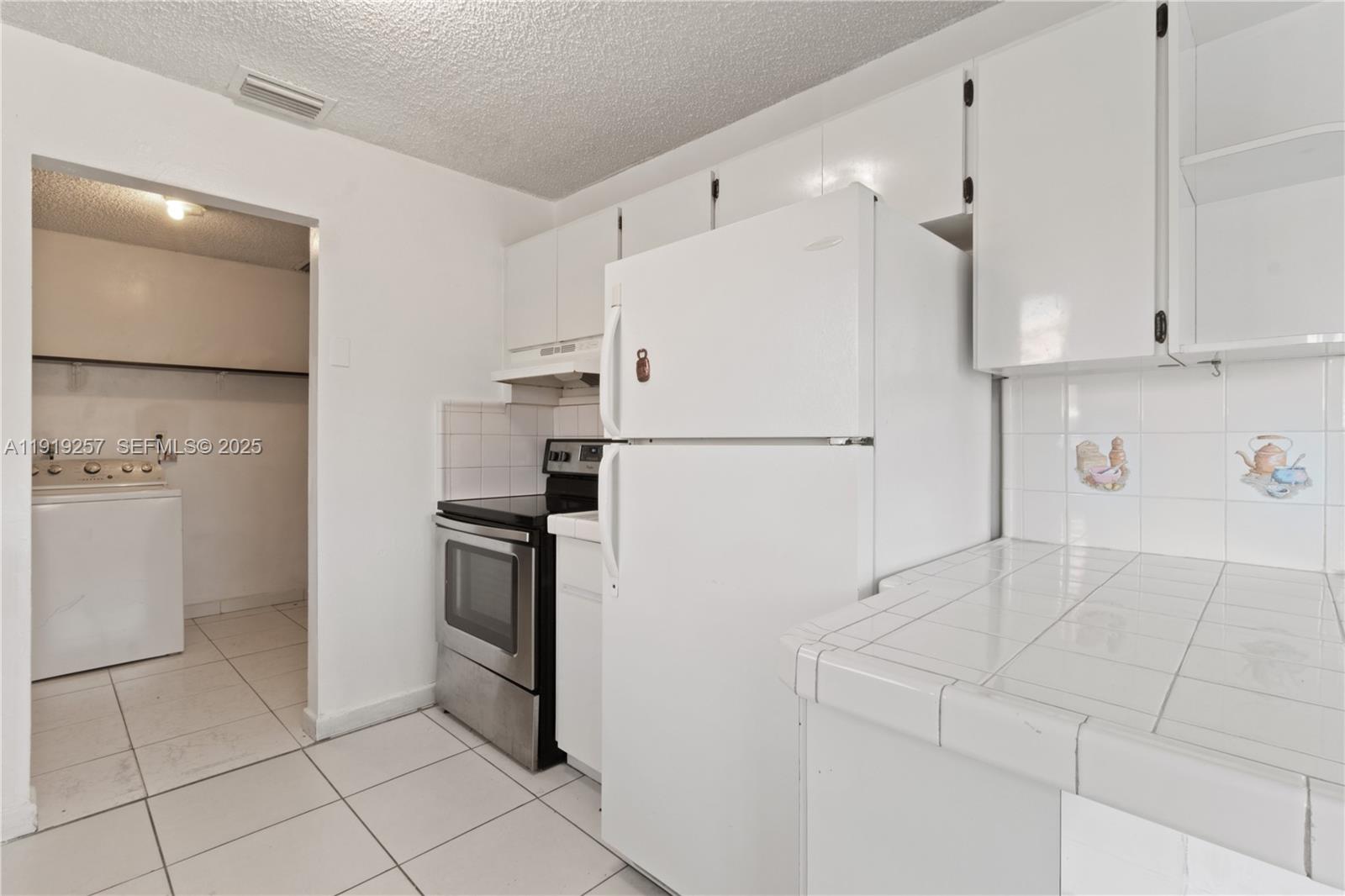 SOUTH MIAMI HEIGHTS ADDN - Residential Lease