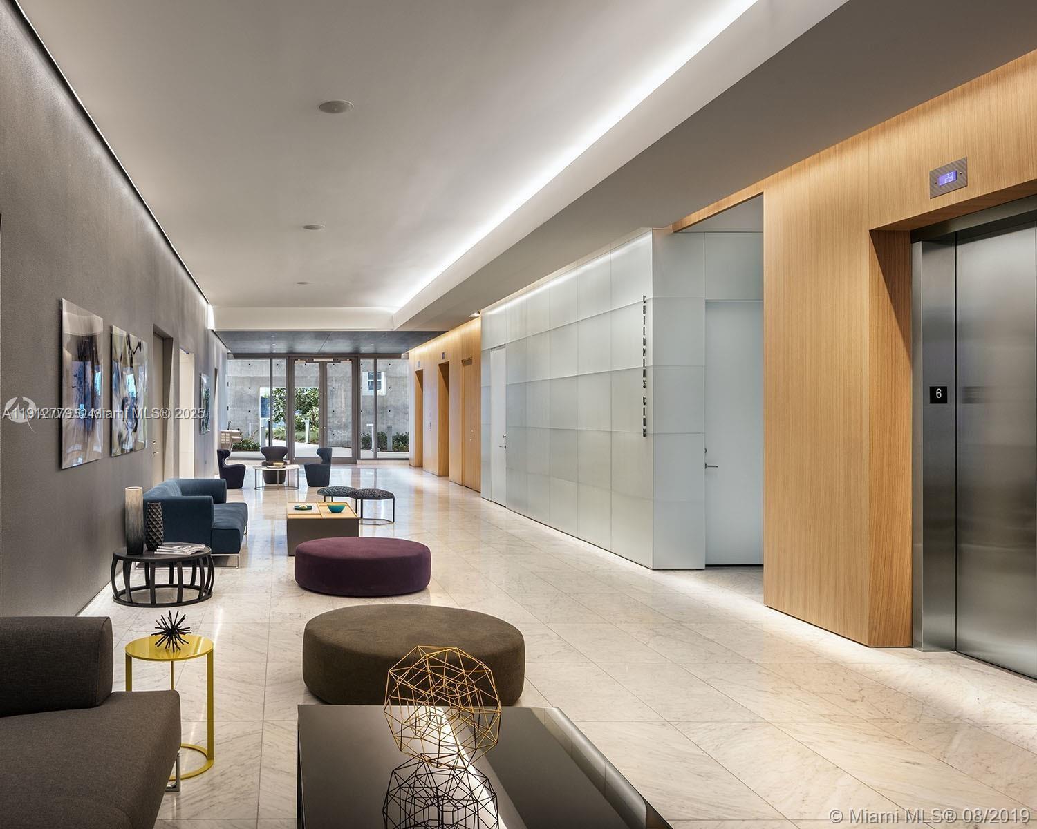 REACH CONDO - Residential