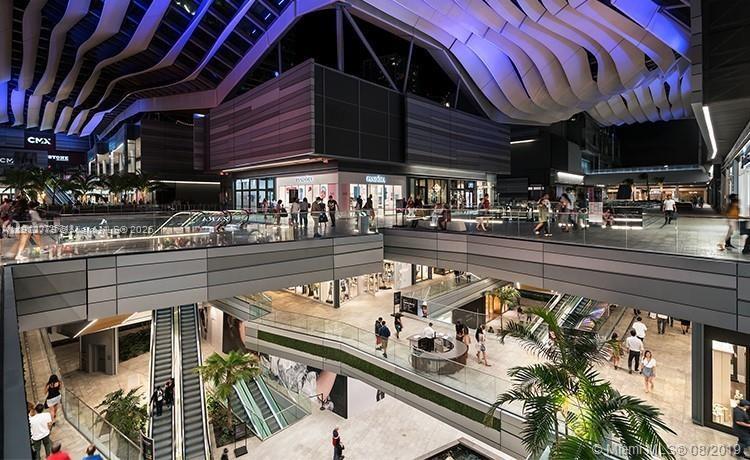 REACH CONDO - Residential