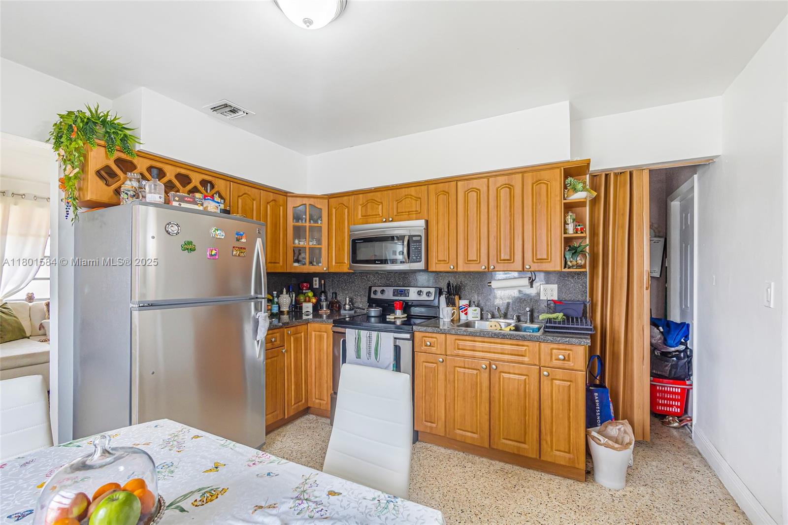 AMND MIAMI SUBURBAN ACRES - Residential Income