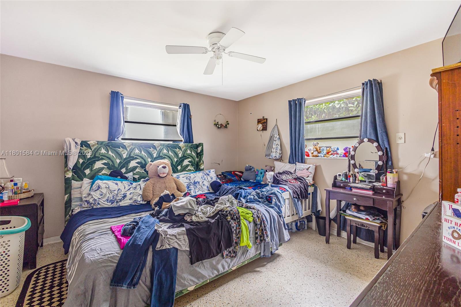AMND MIAMI SUBURBAN ACRES - Residential Income