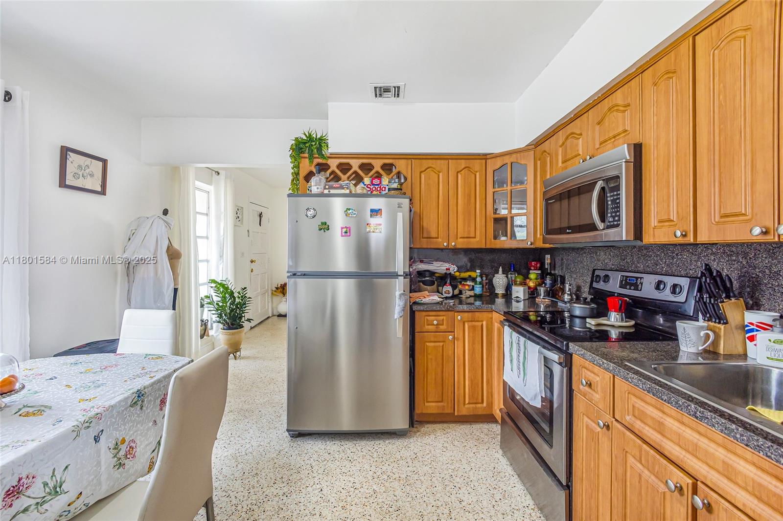 AMND MIAMI SUBURBAN ACRES - Residential Income