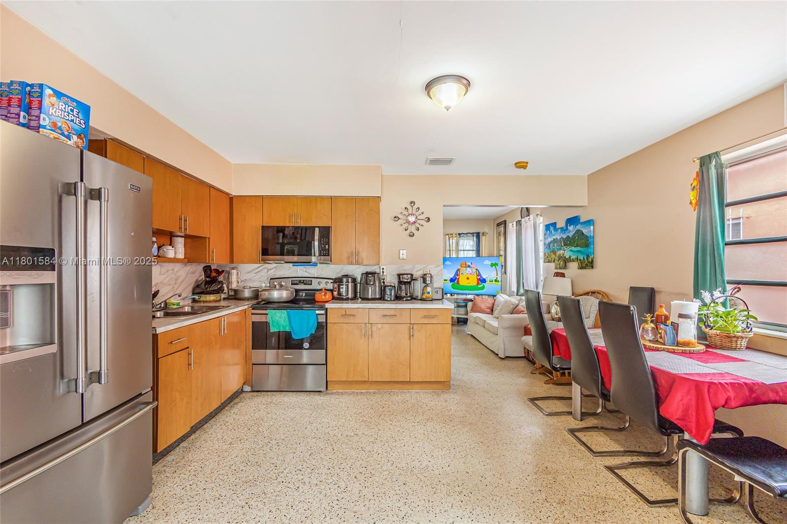 AMND MIAMI SUBURBAN ACRES - Residential Income