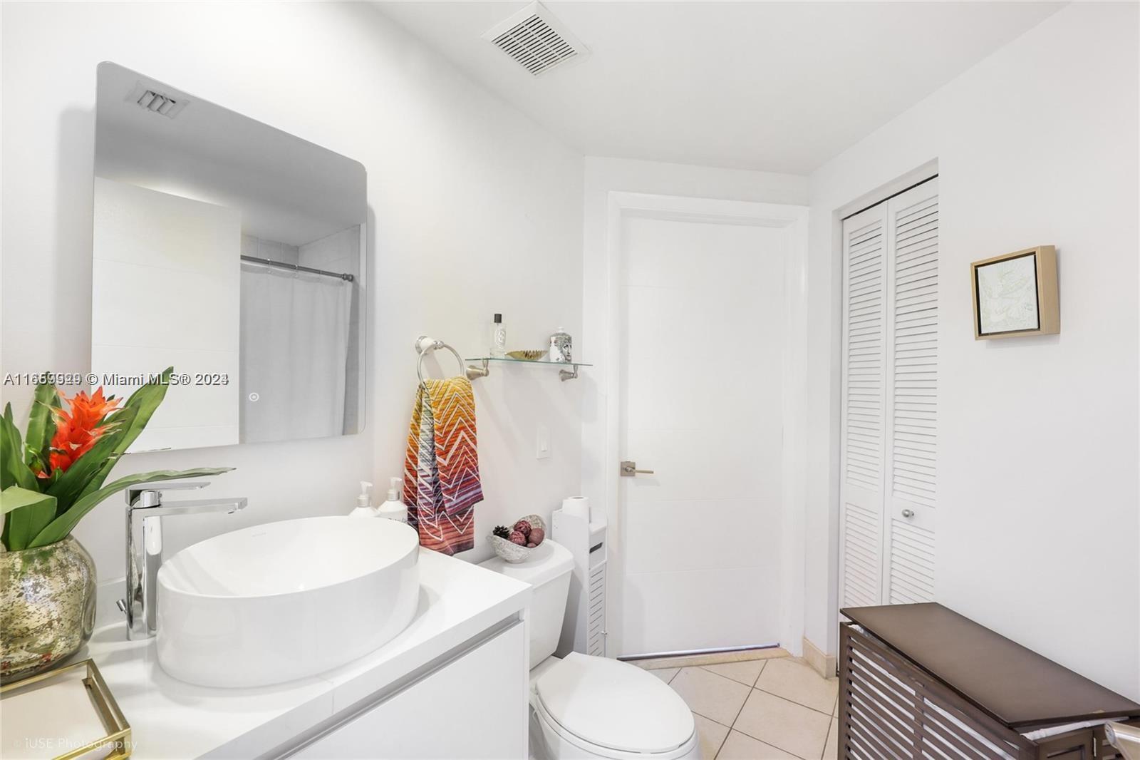 COURTS BRICKELL KEY CONDO - Residential Lease