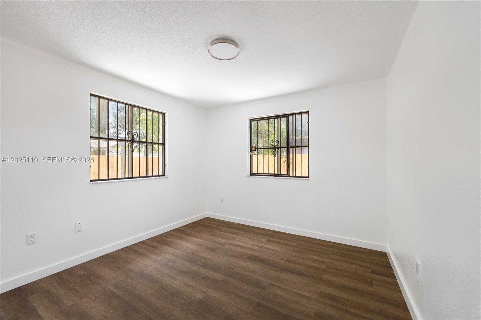 DIXIE HEIGHTS GARDEN - Residential
