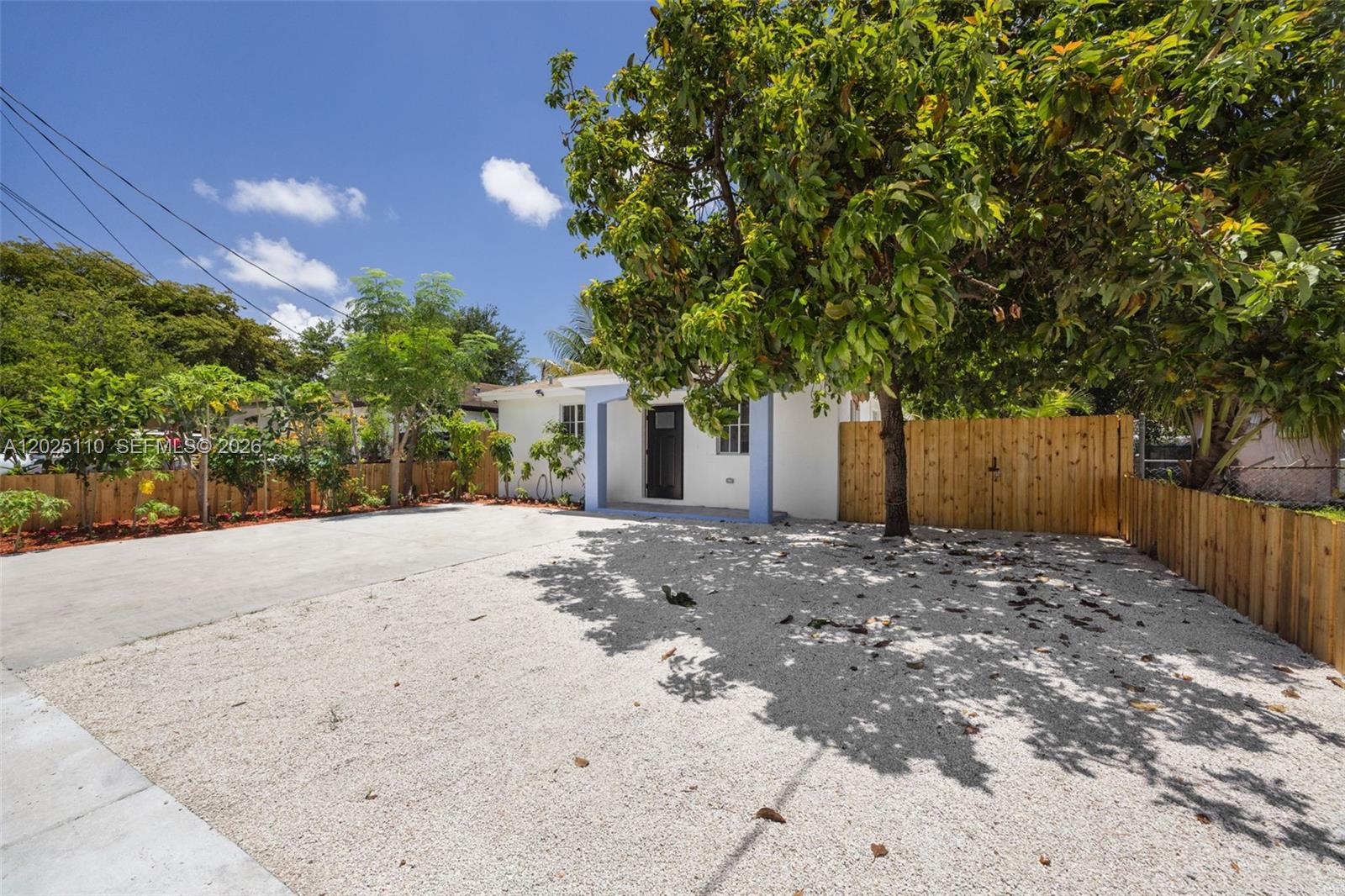 DIXIE HEIGHTS GARDEN - Residential