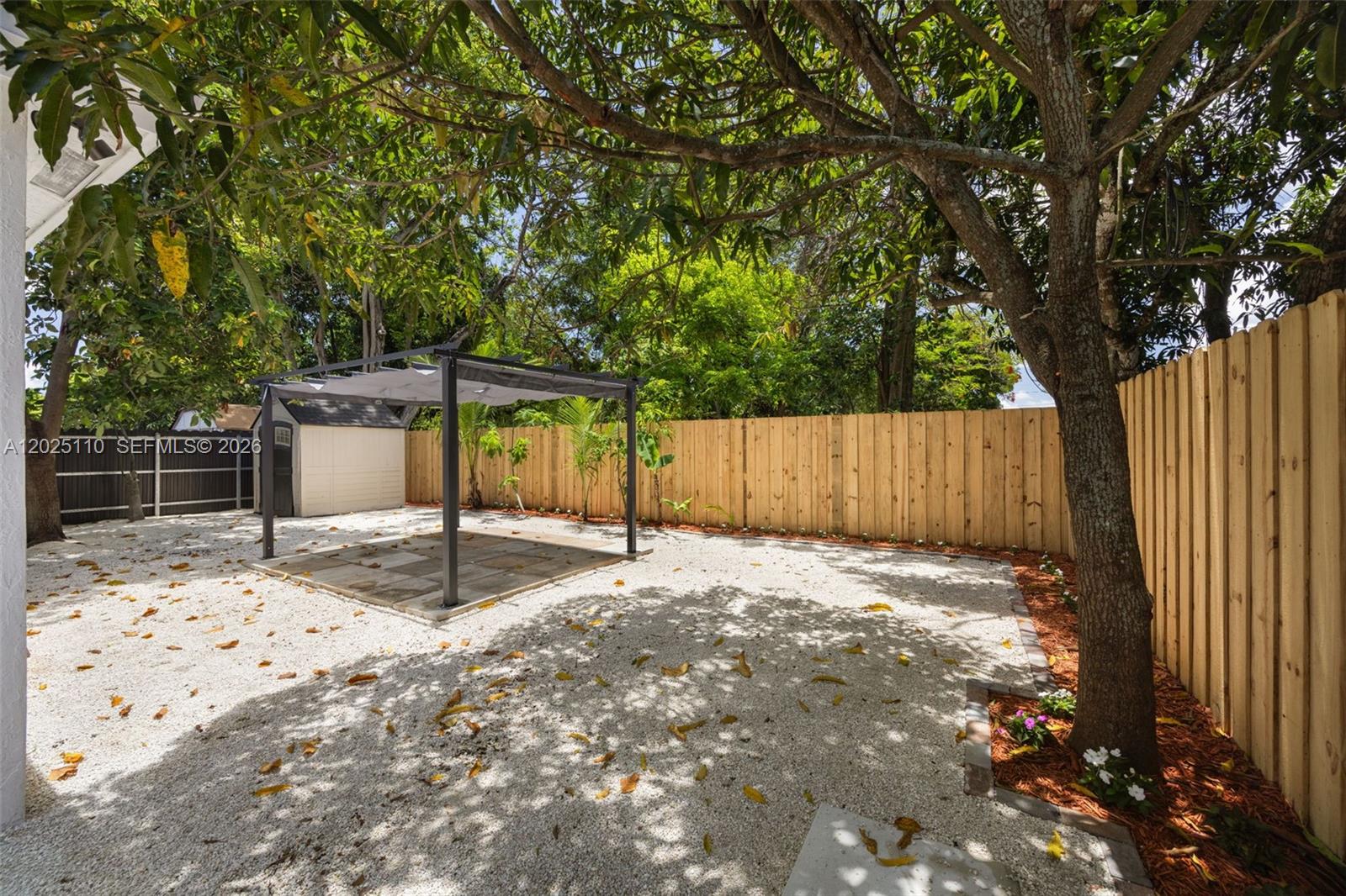 DIXIE HEIGHTS GARDEN - Residential