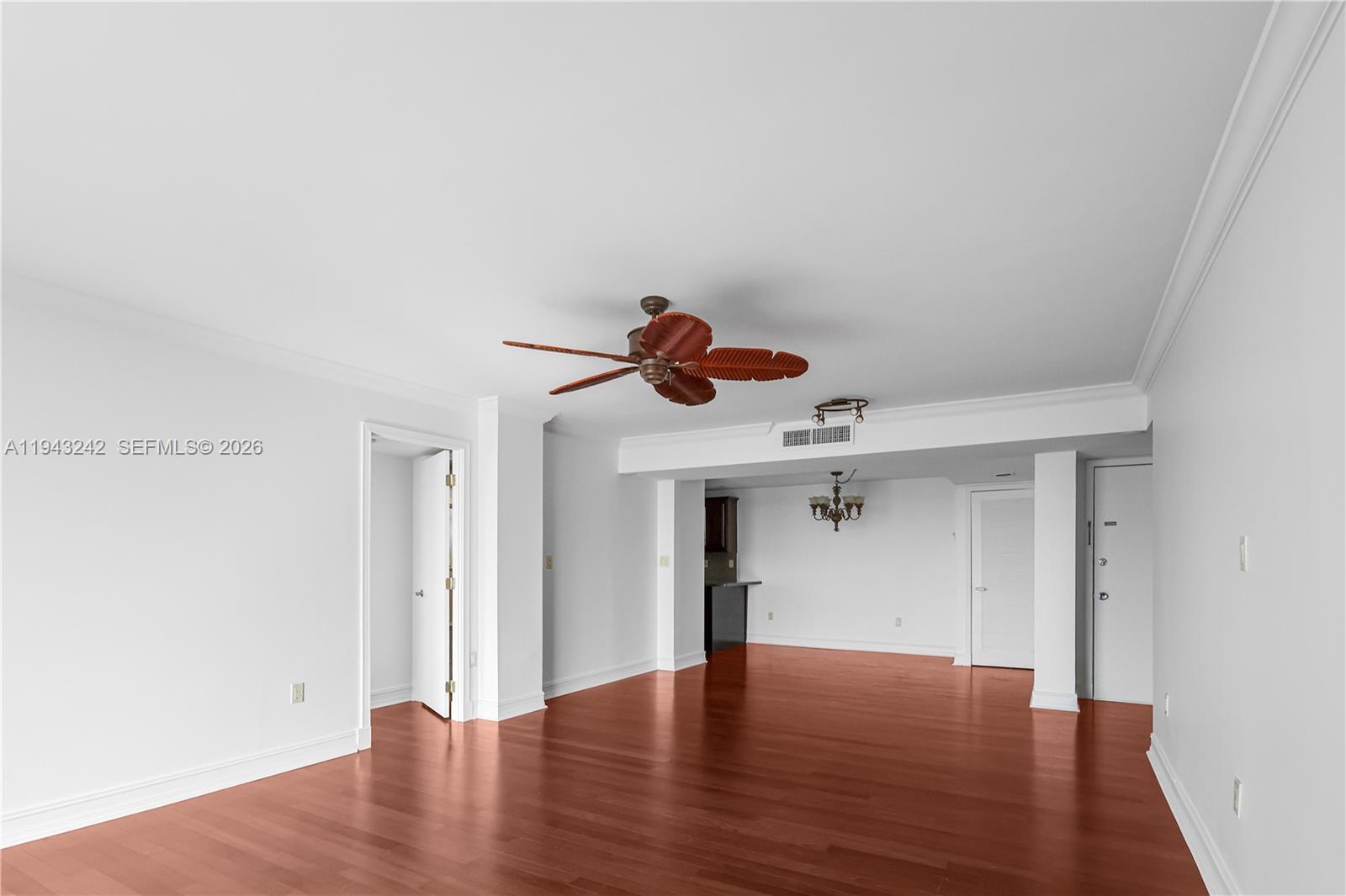 STRATFORD HOUSE CONDO - Residential