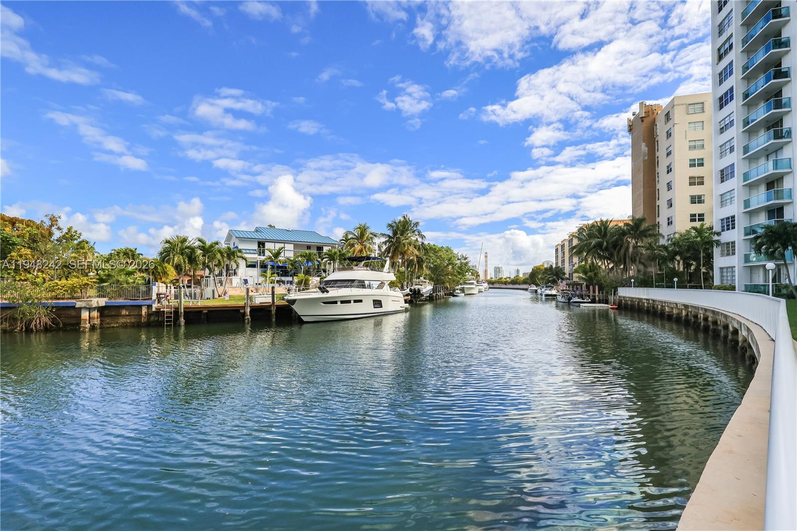 STRATFORD HOUSE CONDO - Residential