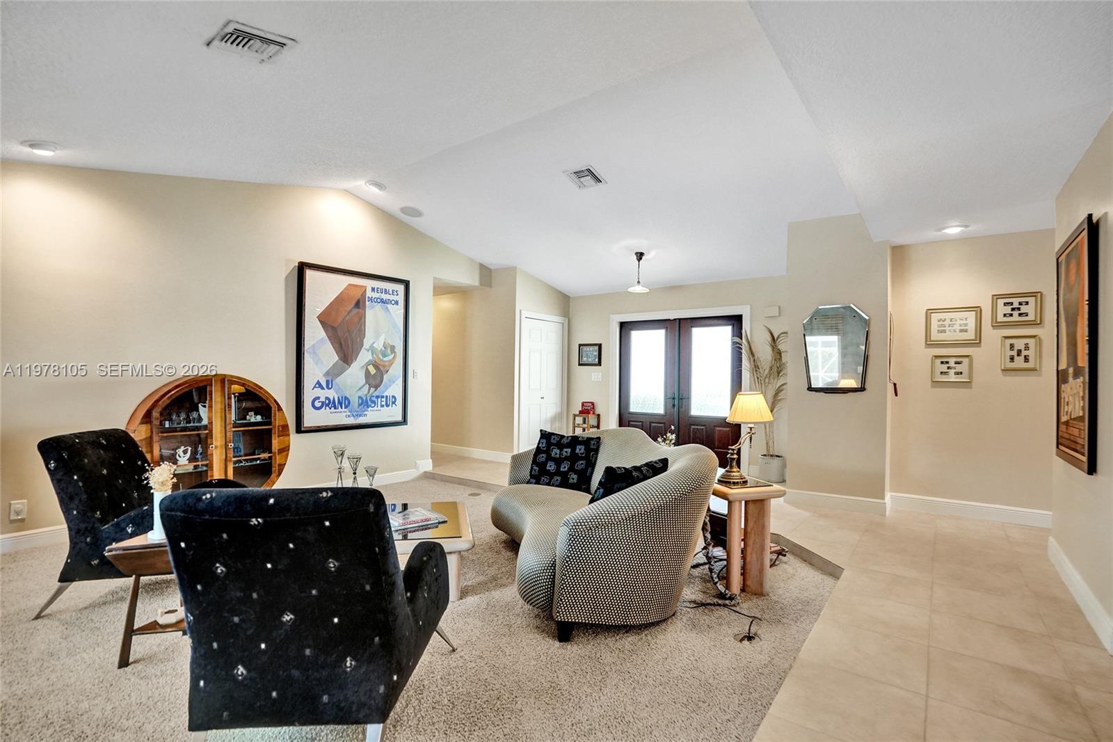 PINE RIDGE - Residential