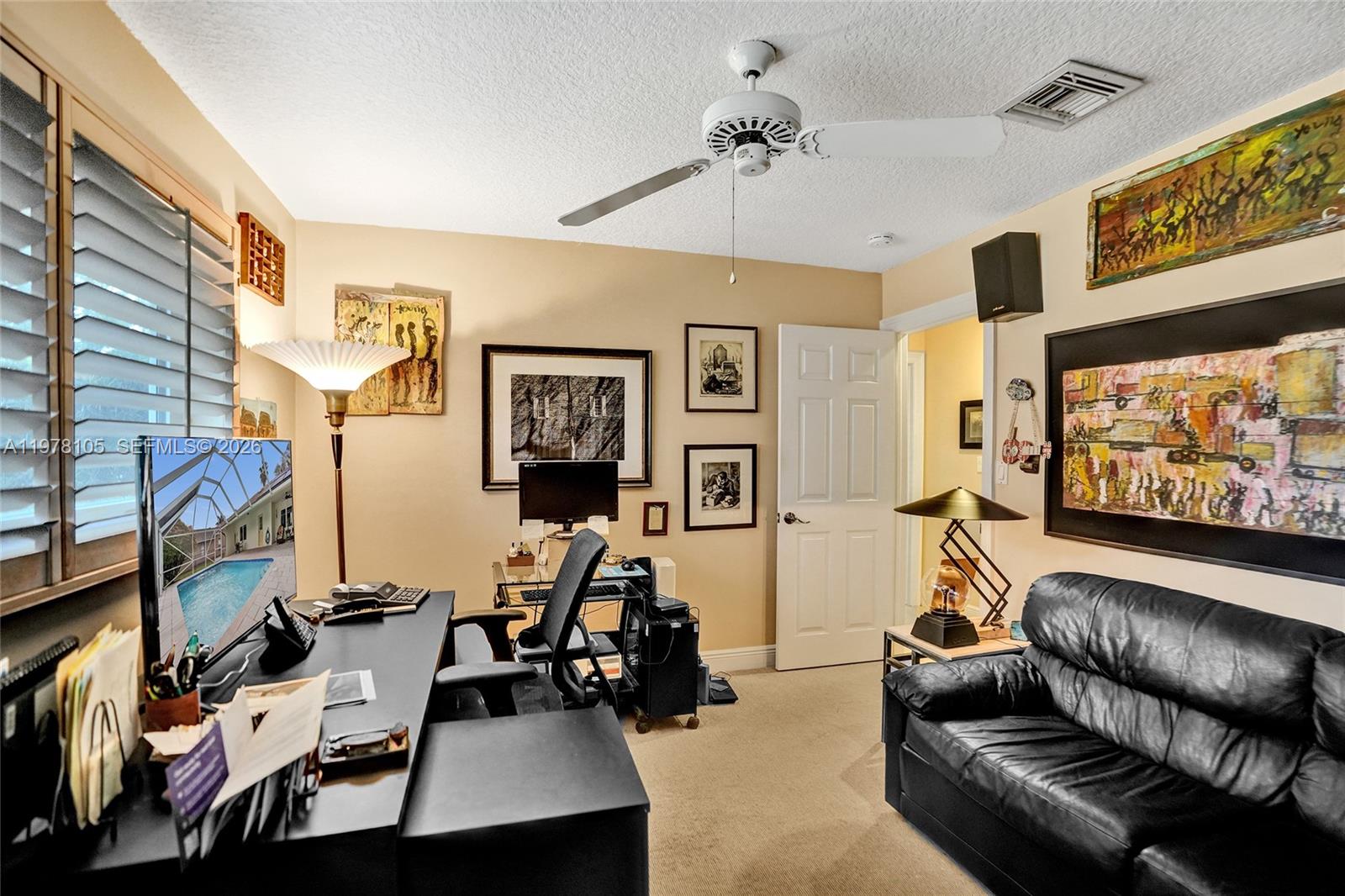 PINE RIDGE - Residential