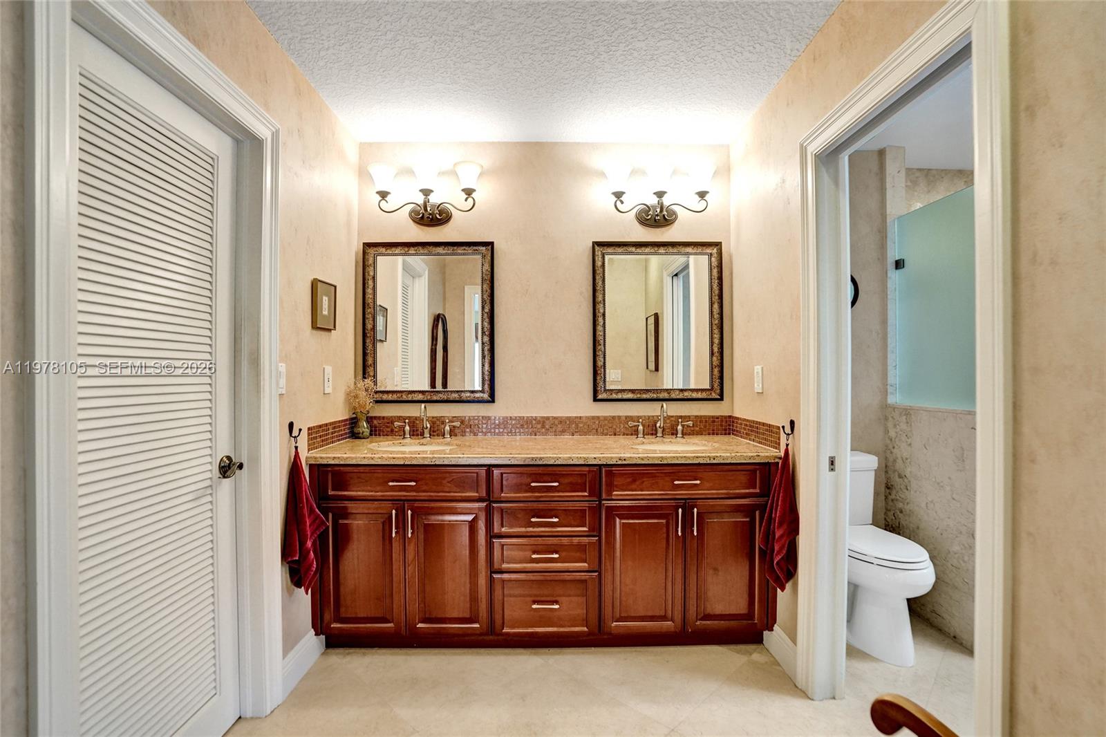 PINE RIDGE - Residential