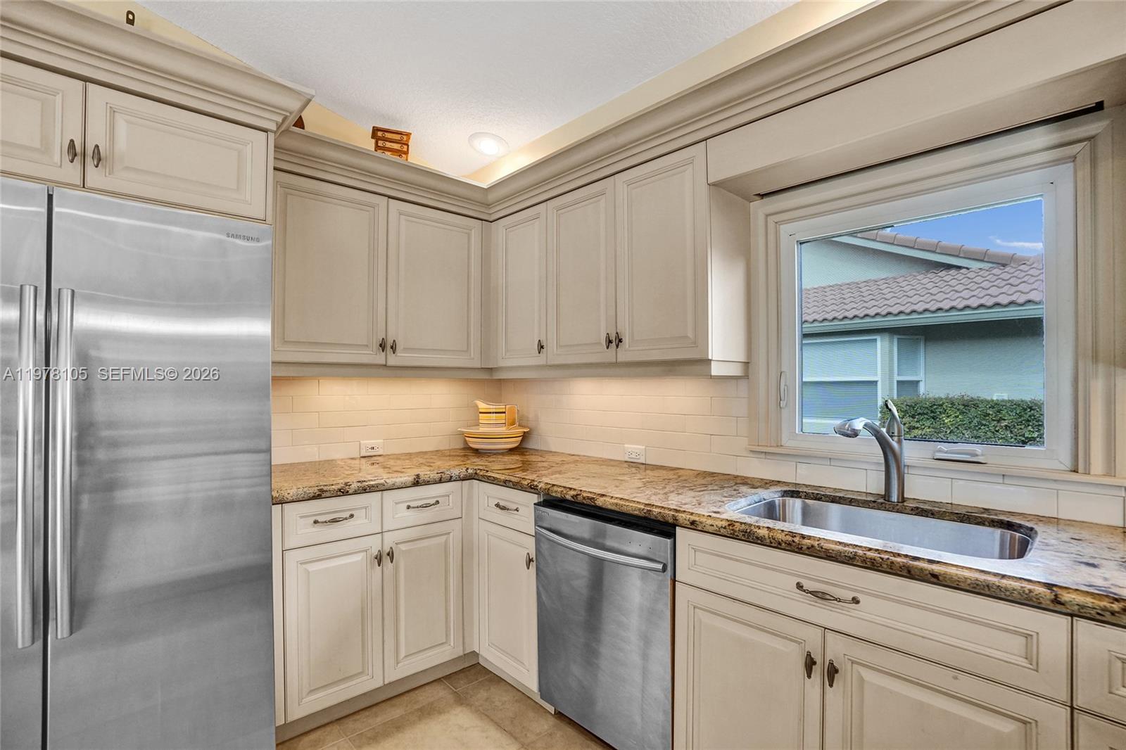 PINE RIDGE - Residential