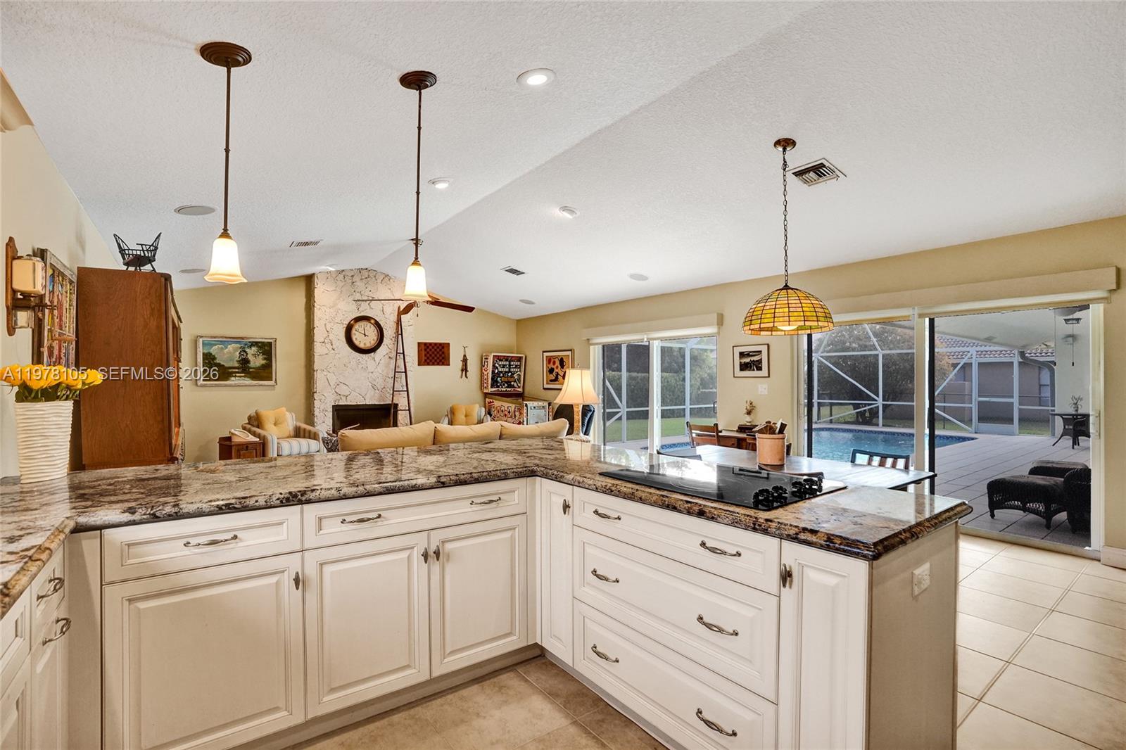 PINE RIDGE - Residential