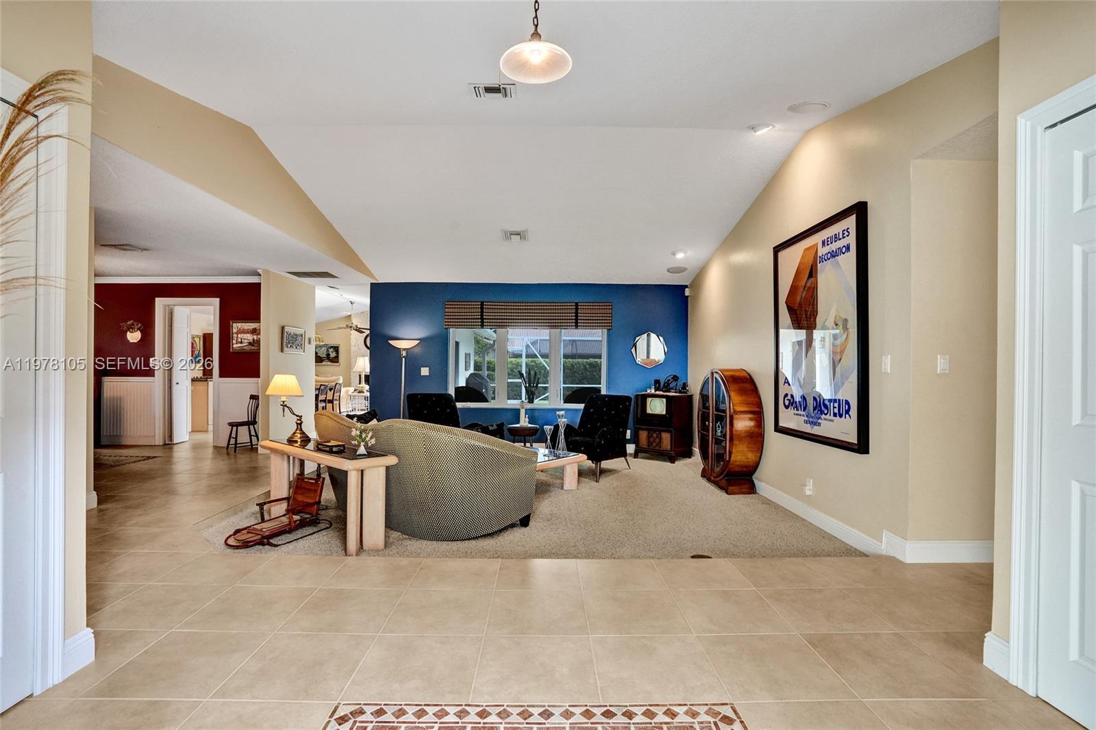 PINE RIDGE - Residential