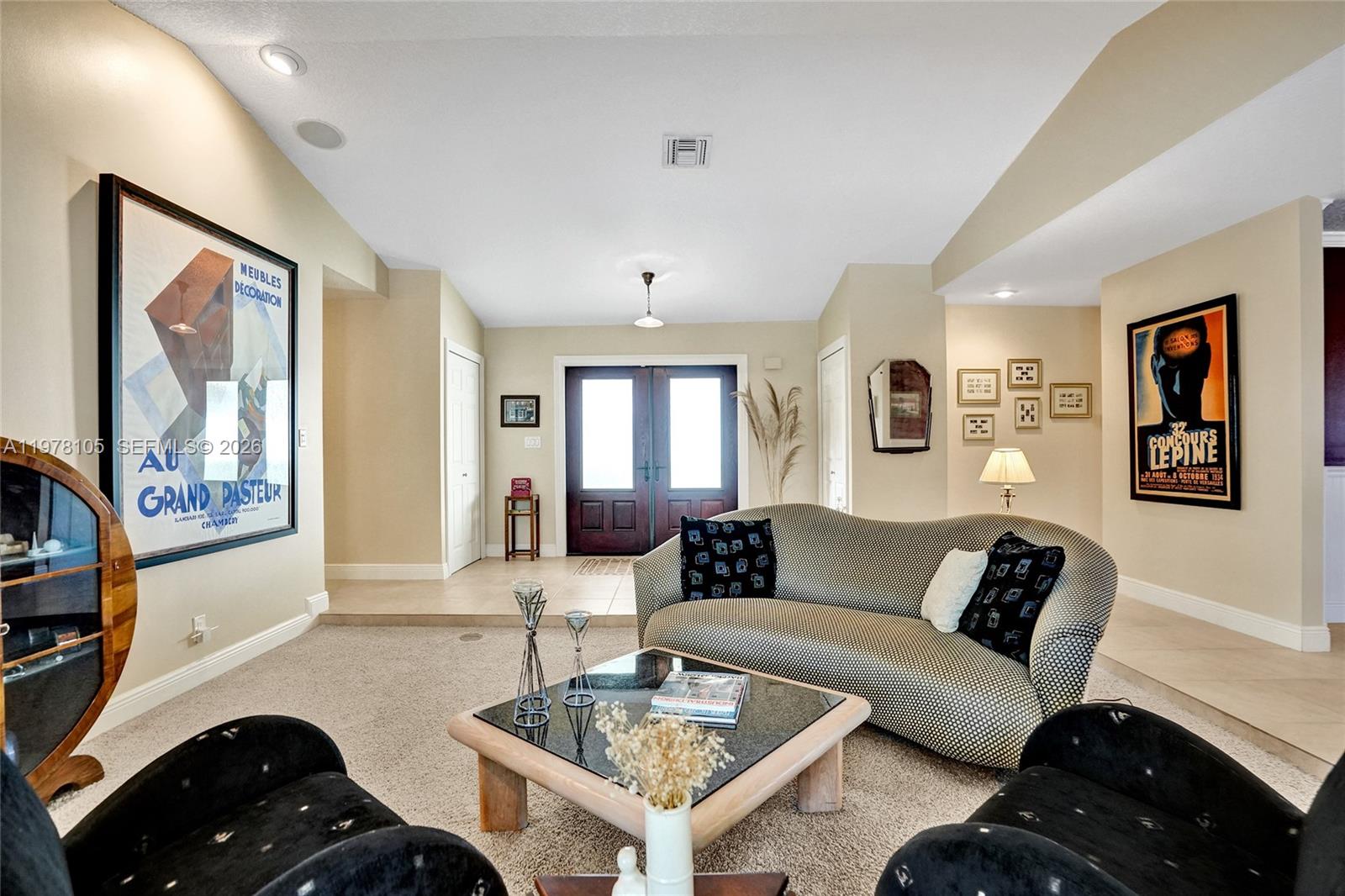 PINE RIDGE - Residential