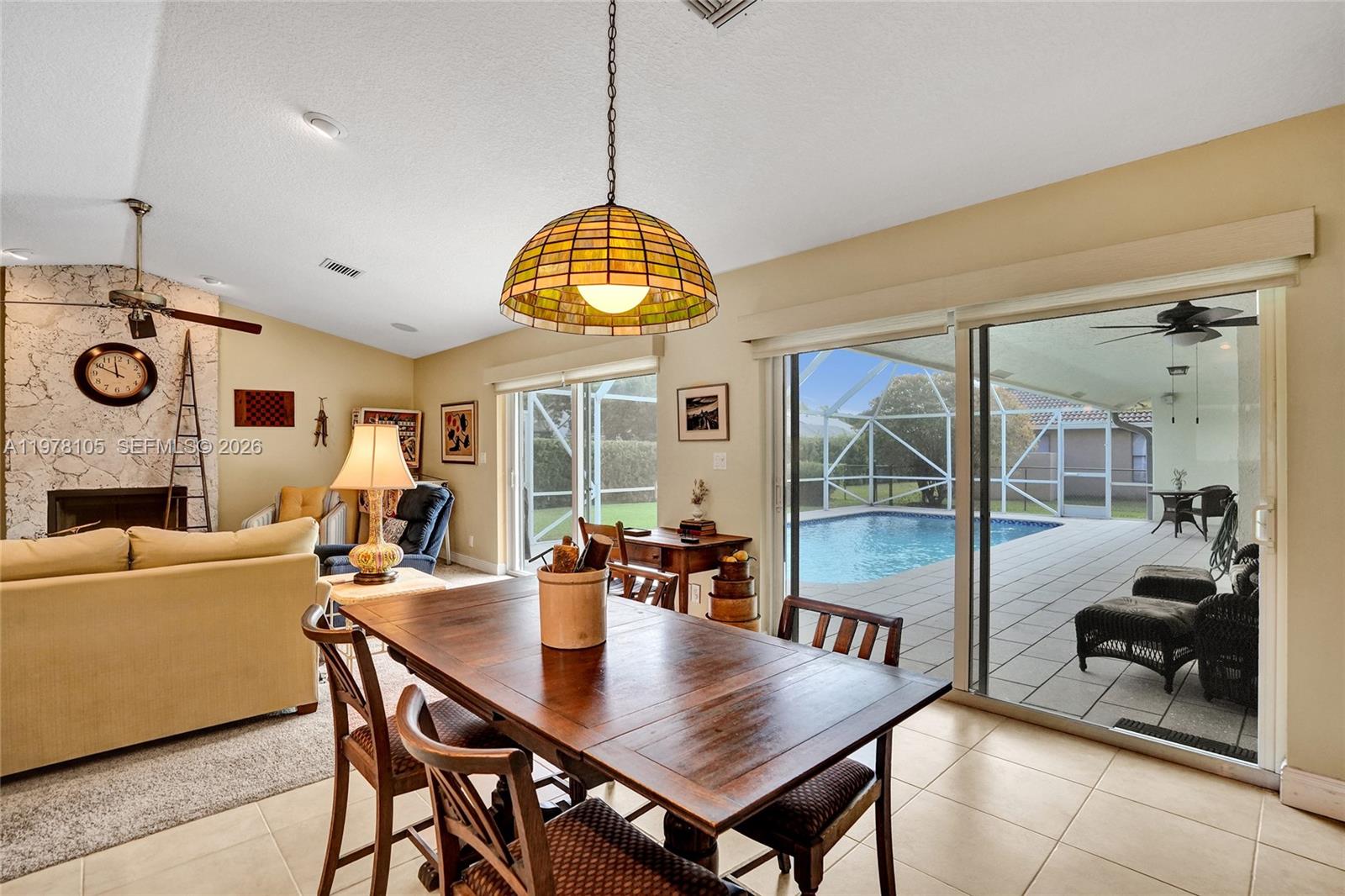 PINE RIDGE - Residential