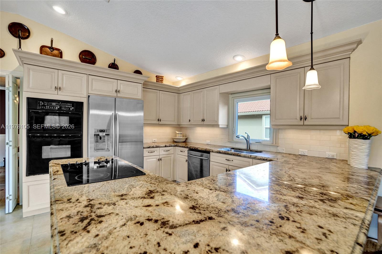 PINE RIDGE - Residential