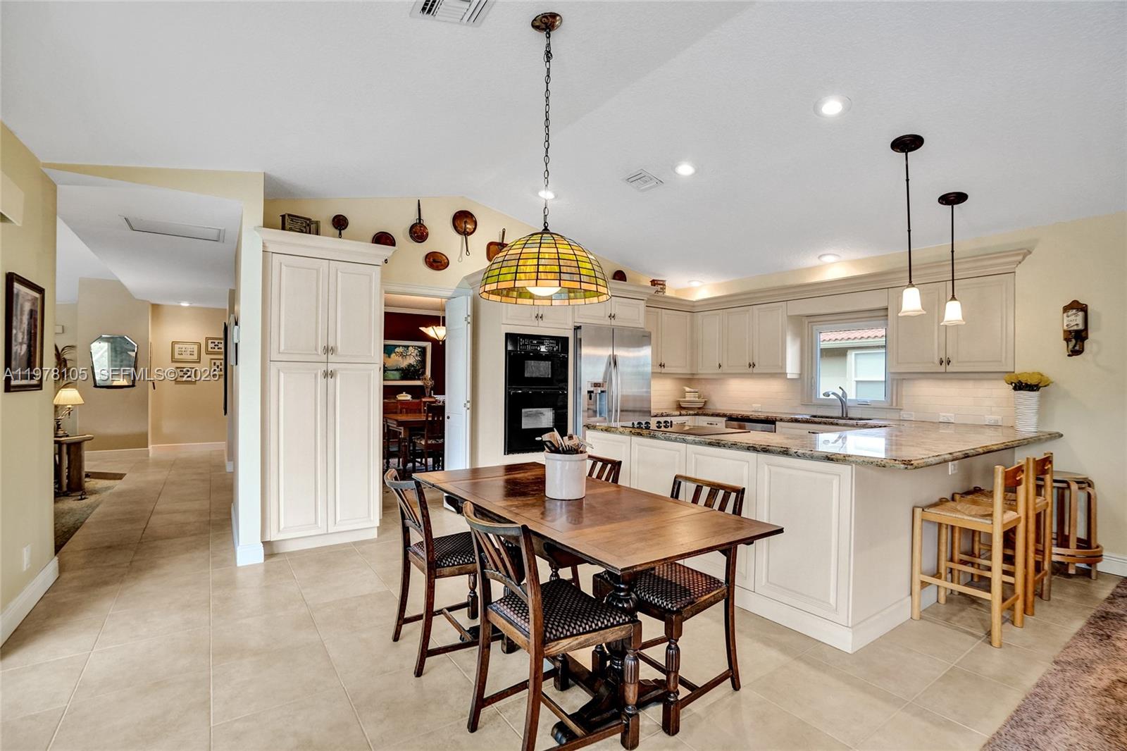 PINE RIDGE - Residential