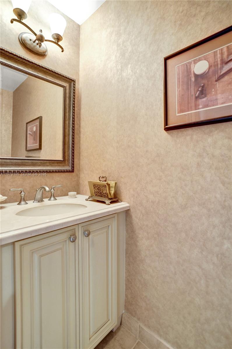 PINE RIDGE - Residential