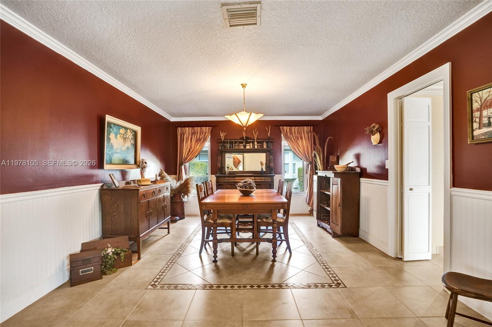 PINE RIDGE - Residential