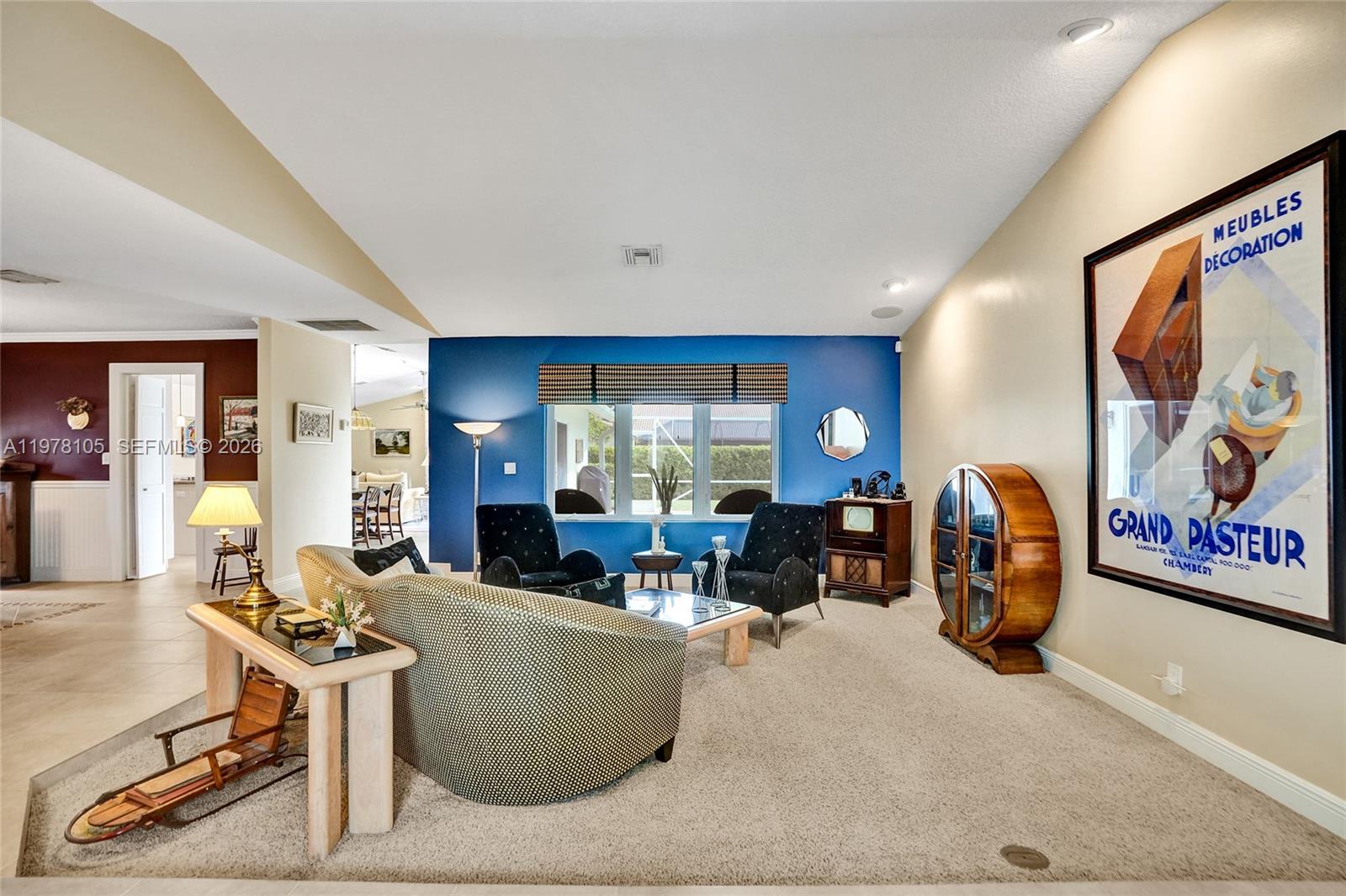 PINE RIDGE - Residential