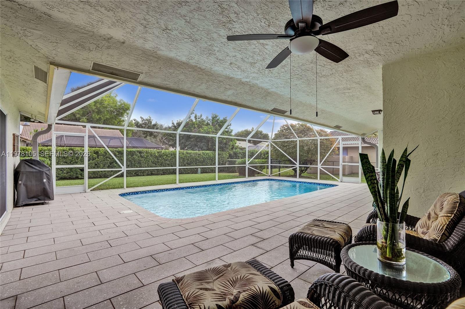 PINE RIDGE - Residential