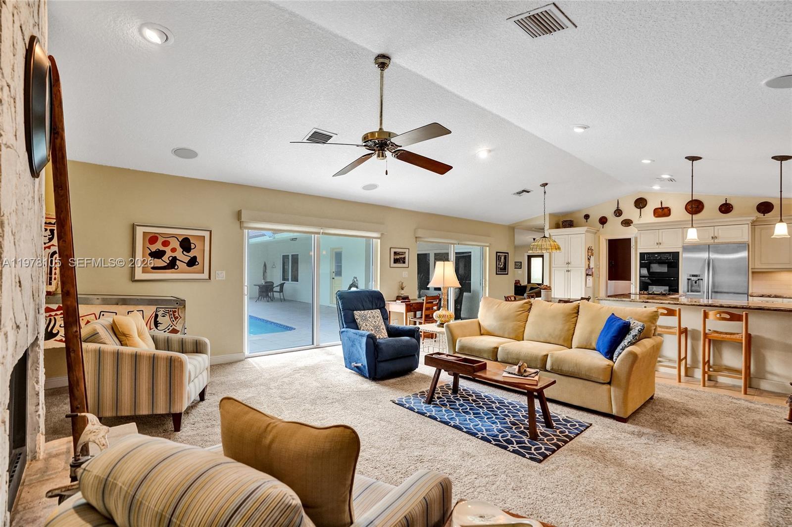 PINE RIDGE - Residential