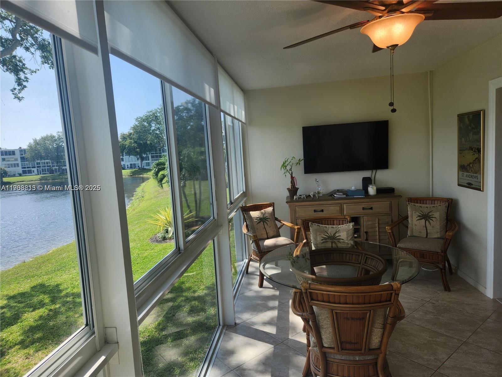 CAMBRIDGE E CONDO - Residential